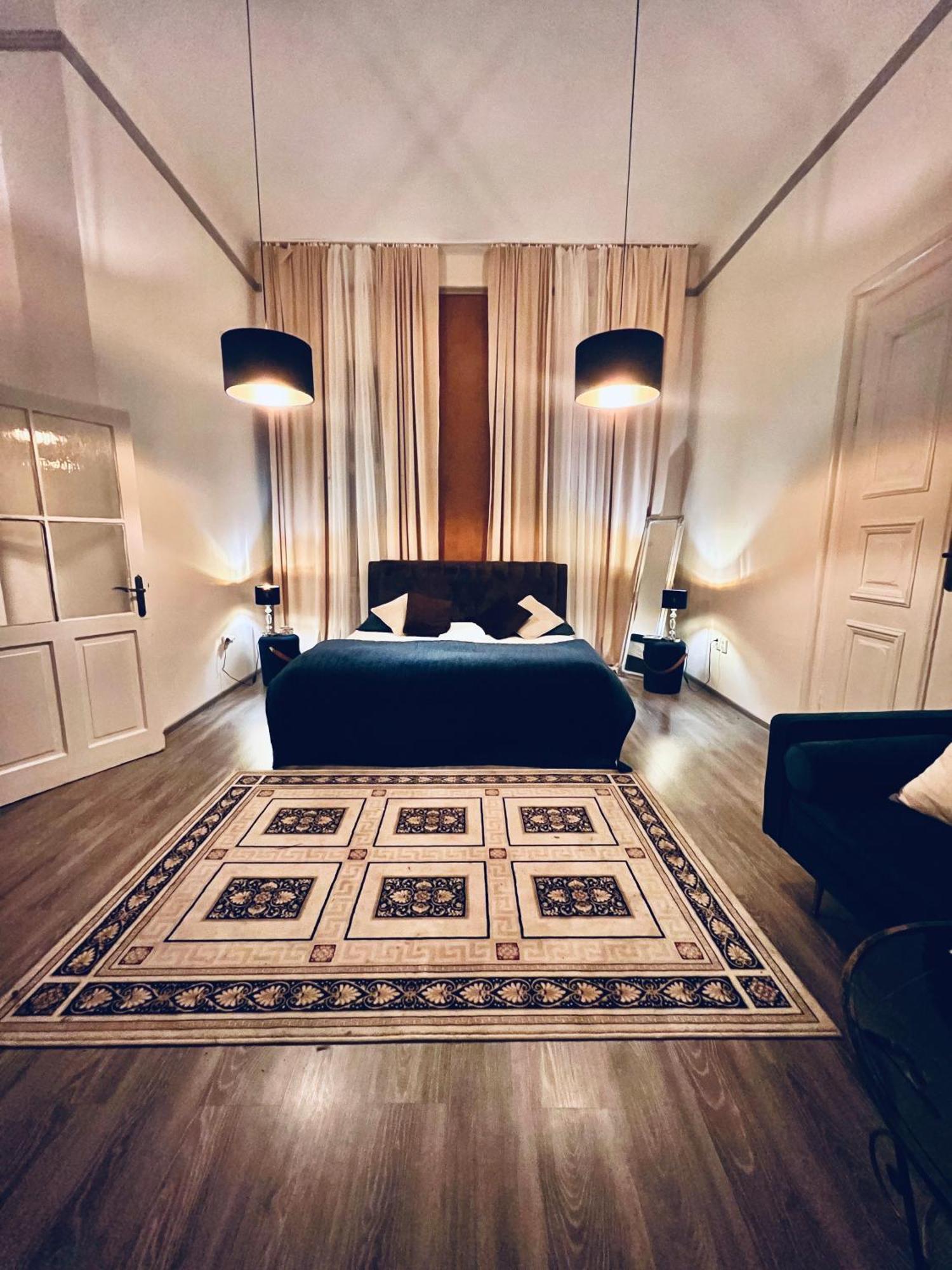 Csaky Palace 3 Bratislava Apartment ภายนอก รูปภาพ